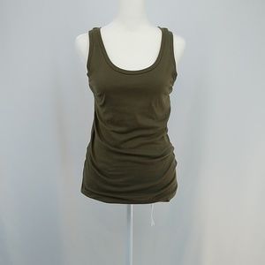 Ines de la Fressange green tank